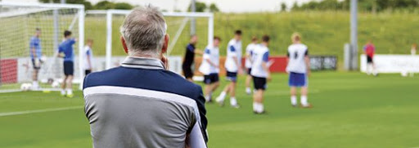 Football manager карьера. Футбольный Скаут. Футбольный Скаут топ. Футбольный Скаут фото. Футбольный Скаут на игре
